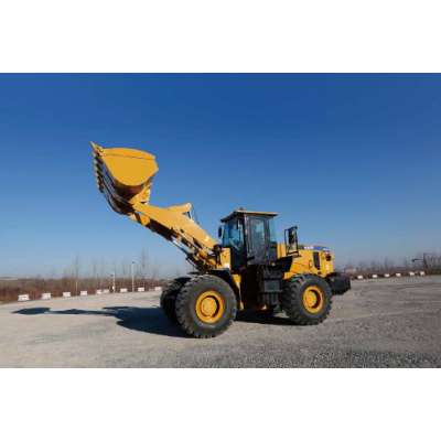 The front wheel loader adopts SEM668C advanced configuration